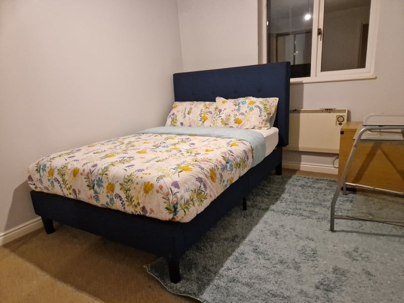 Room Riverview Gardens in Glasgow