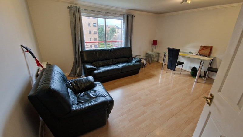 Room Riverview Gardens in Glasgow