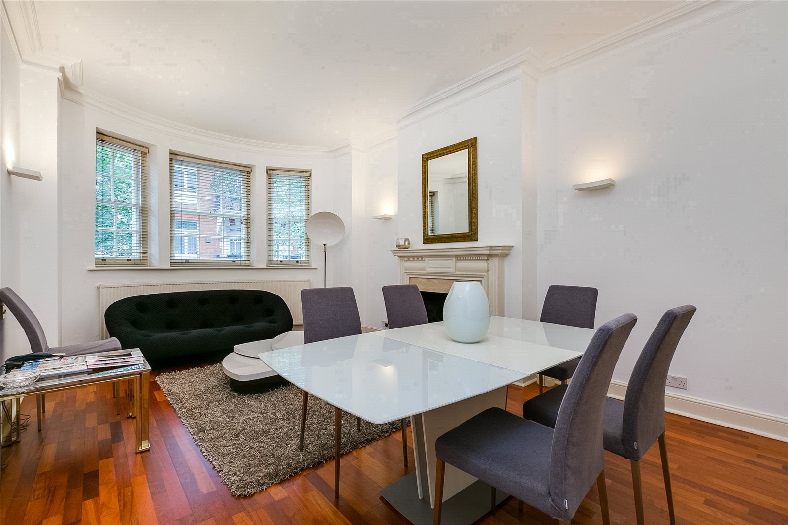 Flat Brompton Road in Greater London
