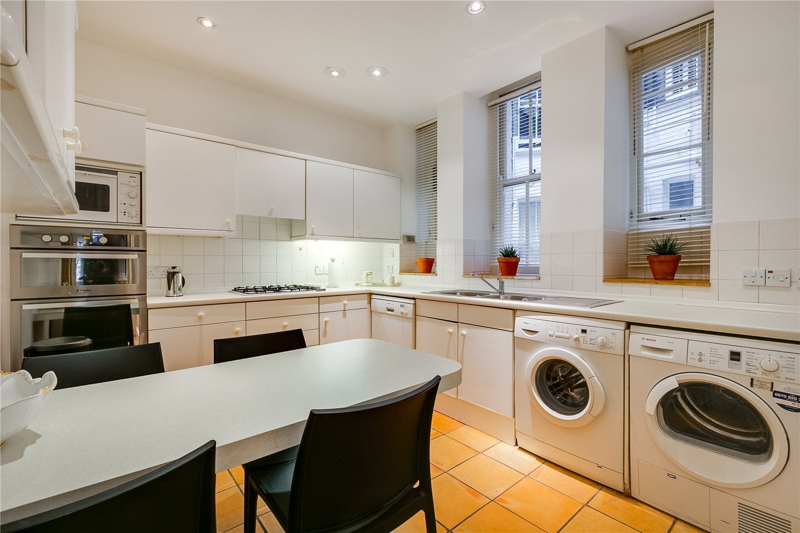 Flat Brompton Road in Greater London