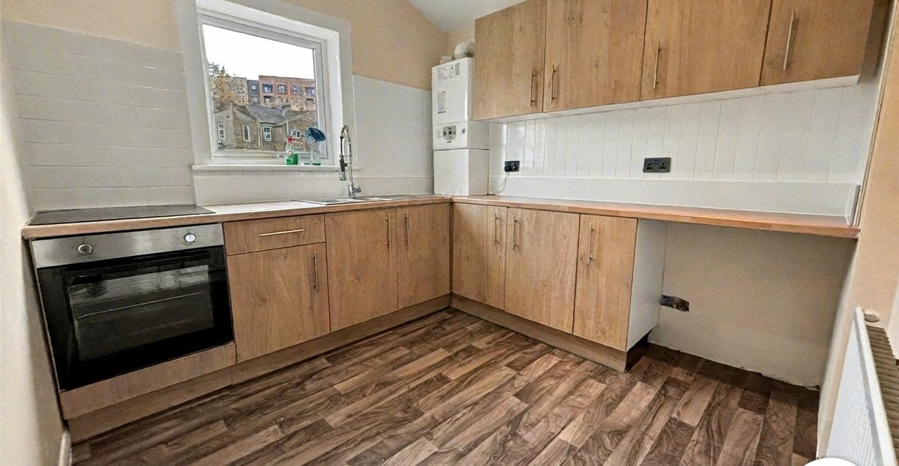 Flat Riverdale Road in Greater London