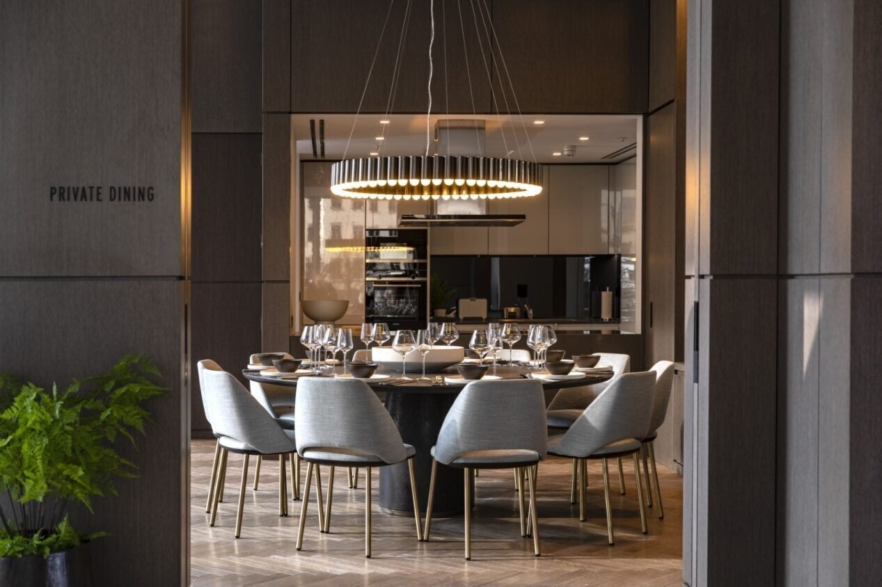 Flat Newfoundland Place in Greater London
