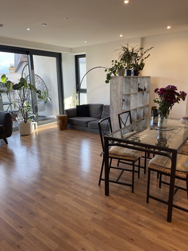 Flat Yabsley Street in Greater London