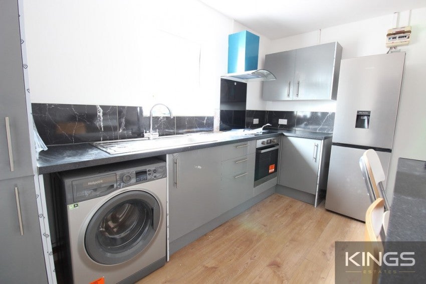 Flat Broadlands Road in Southampton