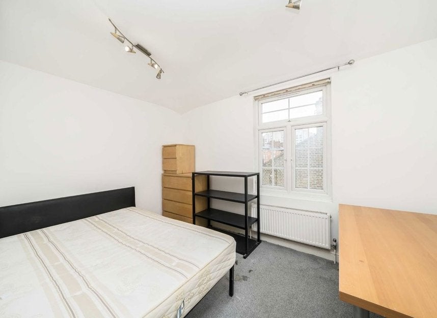 Flat North End Road in Greater London