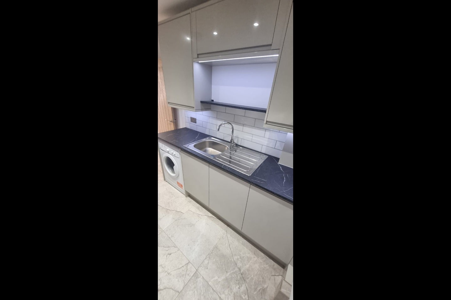 Flat Lordship Lane in Greater London