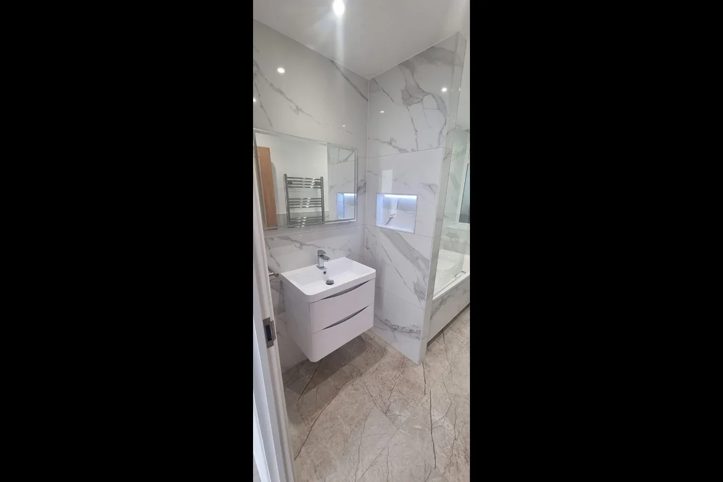 Flat Lordship Lane in Greater London
