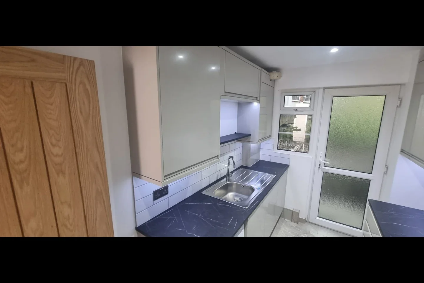 Flat Lordship Lane in Greater London