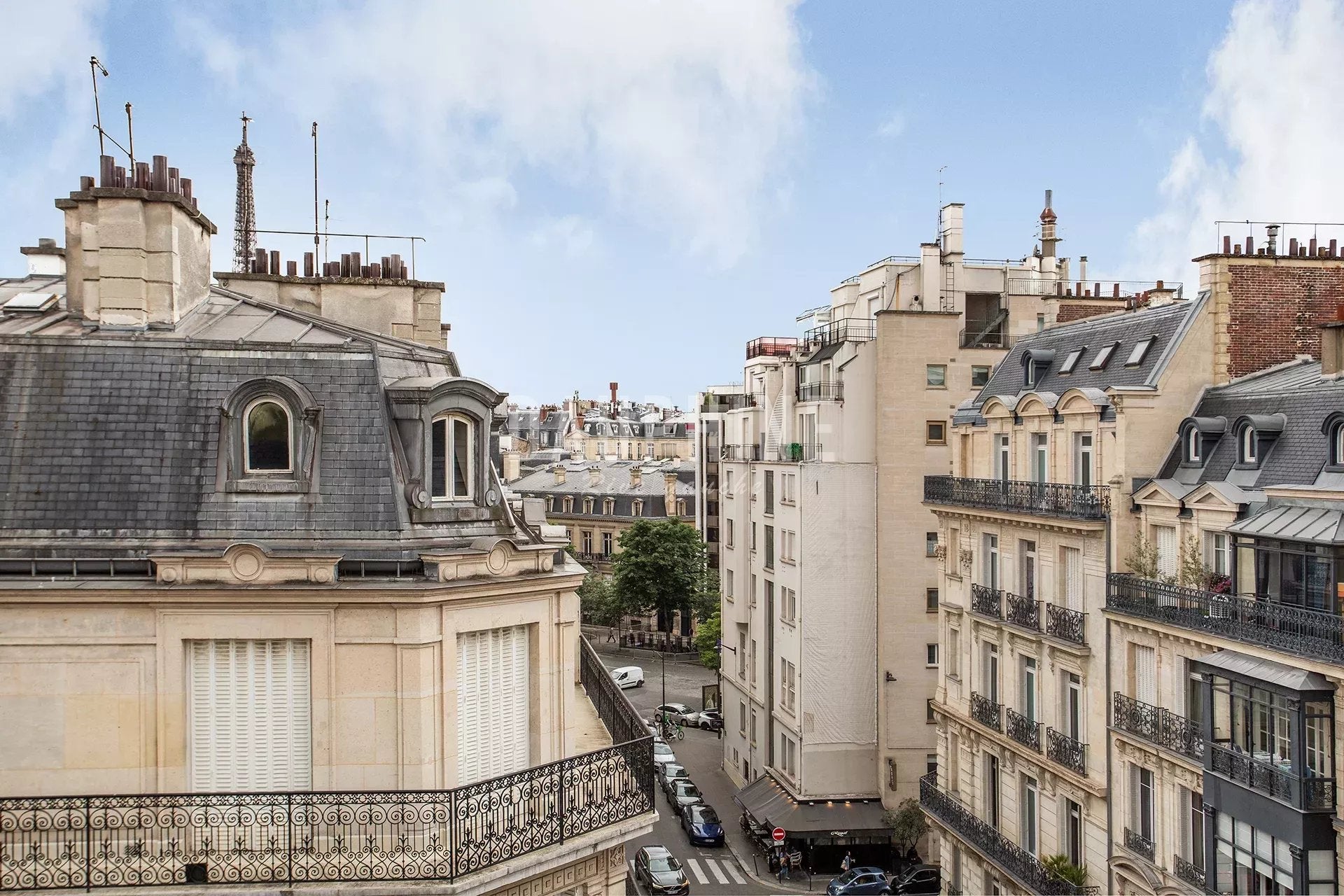 Appartement Esplanade Habib Bourguiba à Paris
