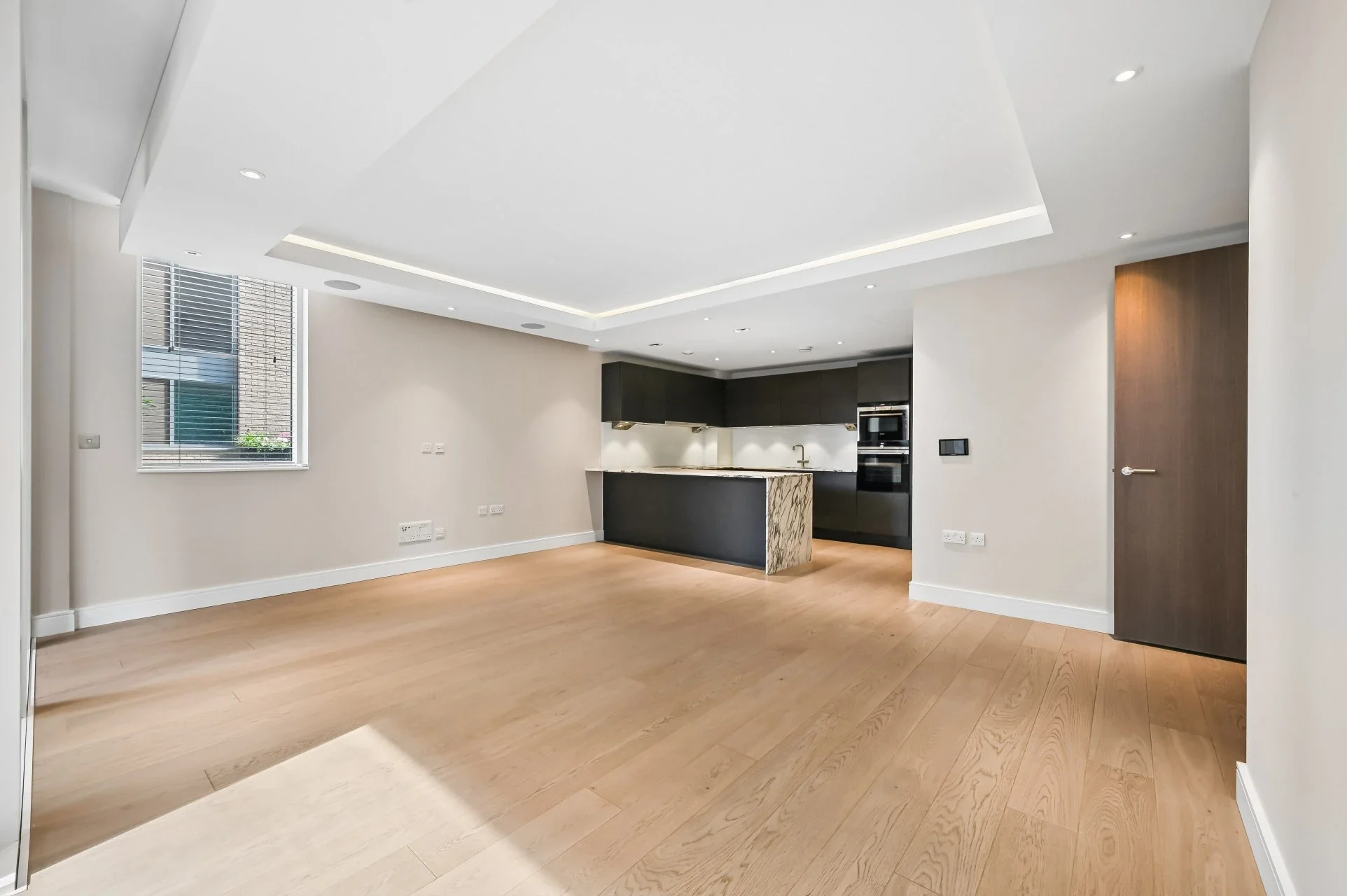 Flat Park Street in Greater London