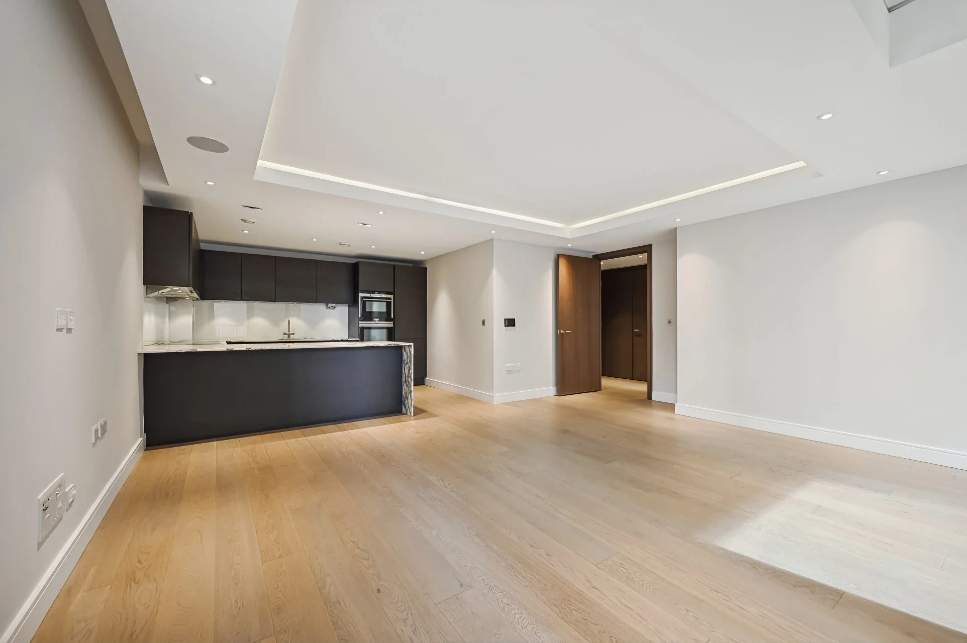 Flat Park Street in Greater London