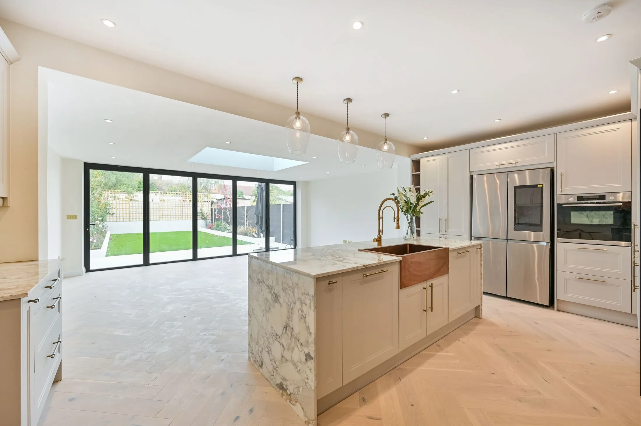 House Amberwood Rise in Greater London