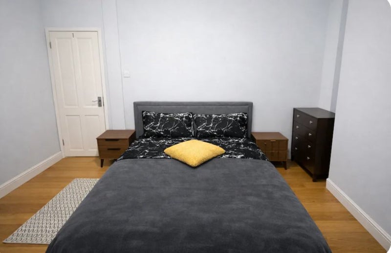 Room Old Church Road in Greater London