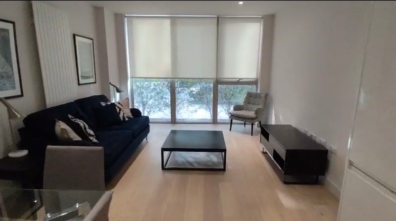 Room Schooner Road in Greater London
