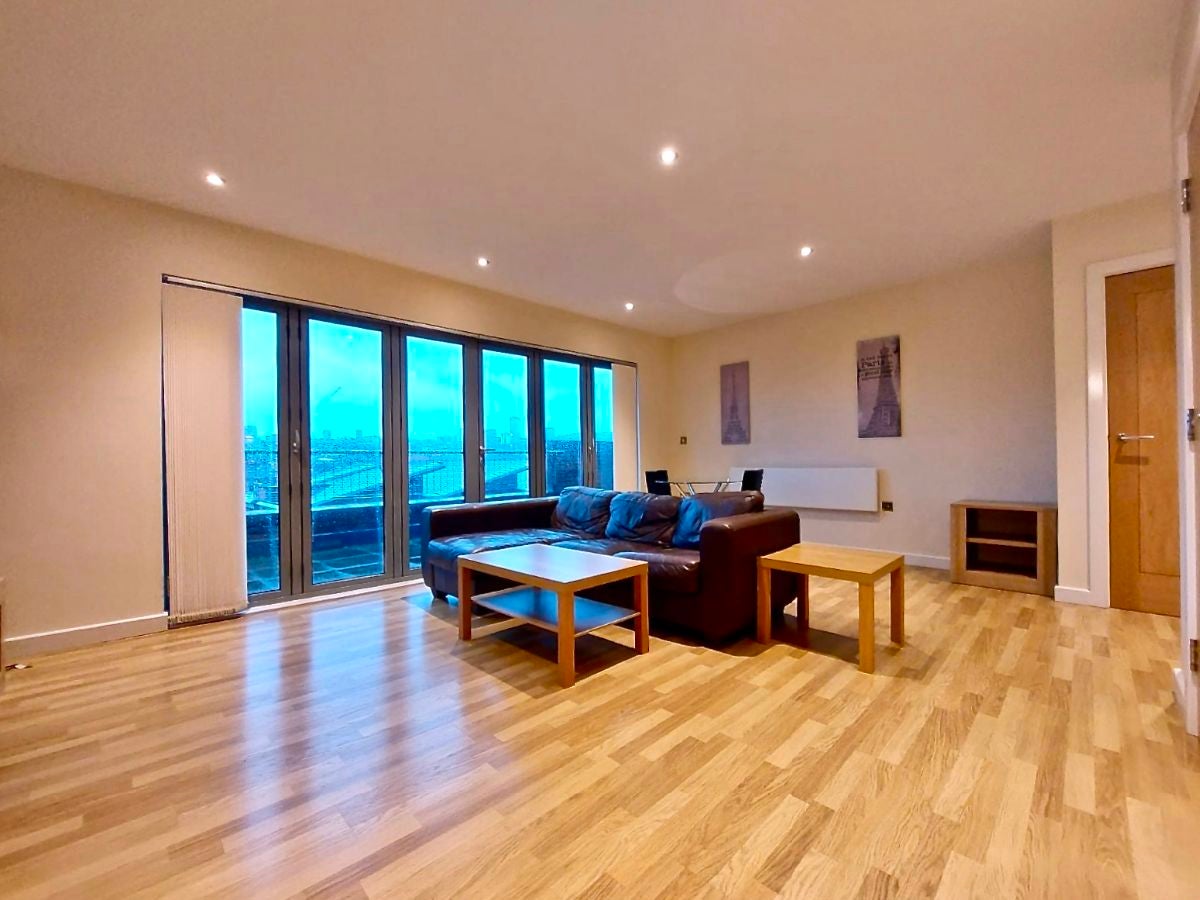 Flat Mowbray Street in Sheffield
