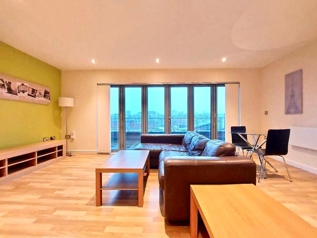 Flat Mowbray Street in Sheffield