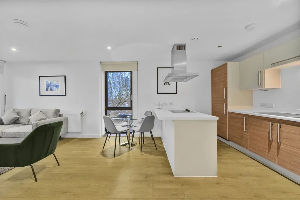 Flat Epstein Square in Greater London