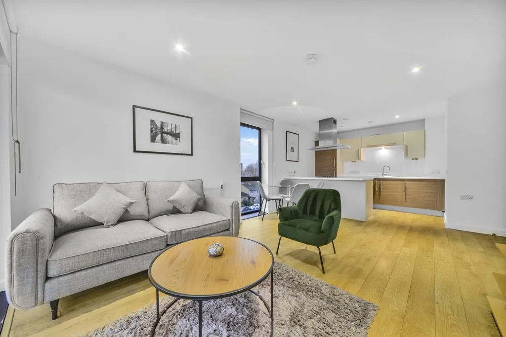 Flat Epstein Square in Greater London