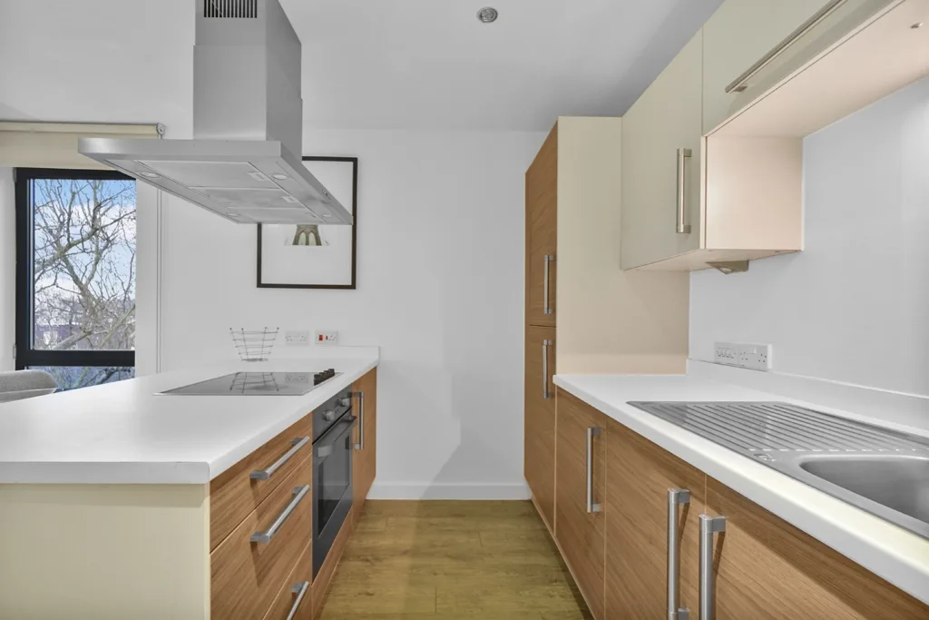 Flat Epstein Square in Greater London