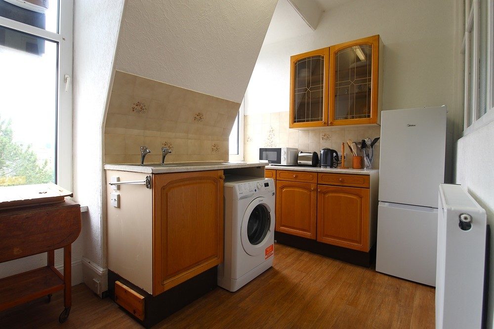 Room Elmfield Avenue in Aberdeen City
