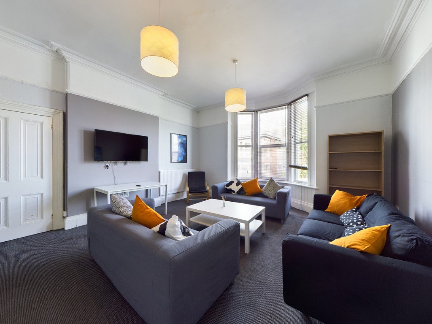 Room Apsley Road in Plymouth