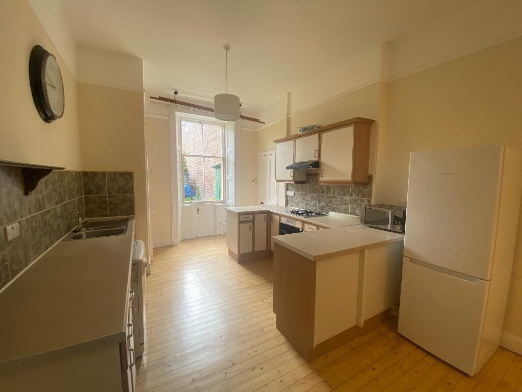 Flat New Mart Road in City of Edinburgh