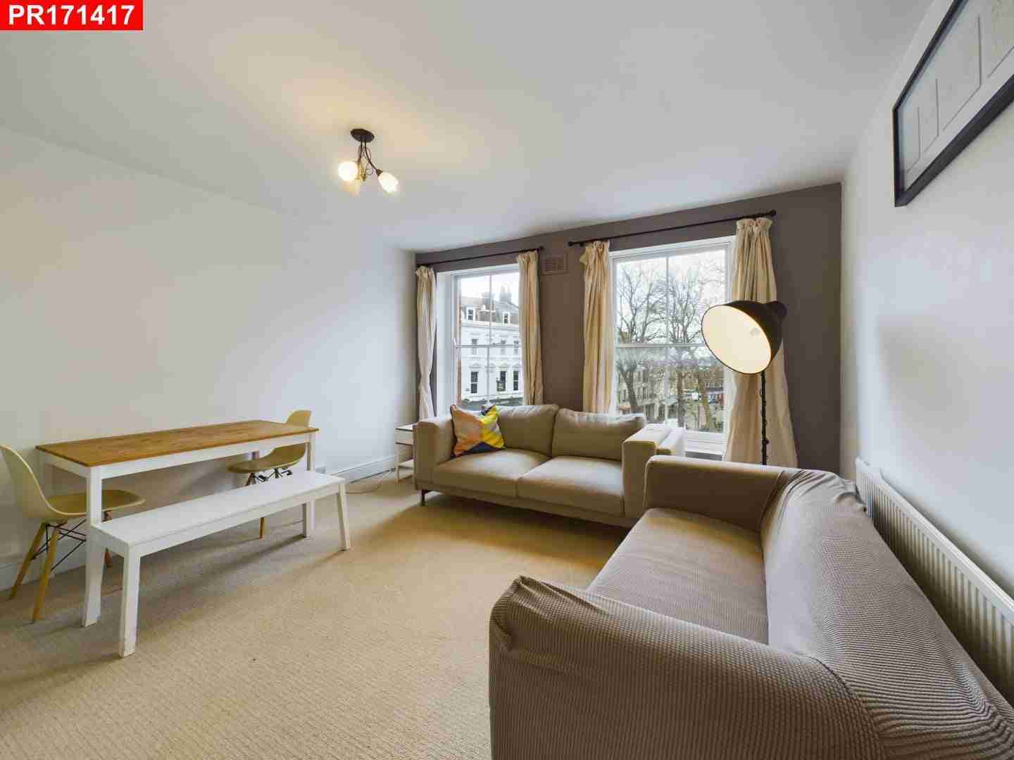 Flat Upper Street in Greater London