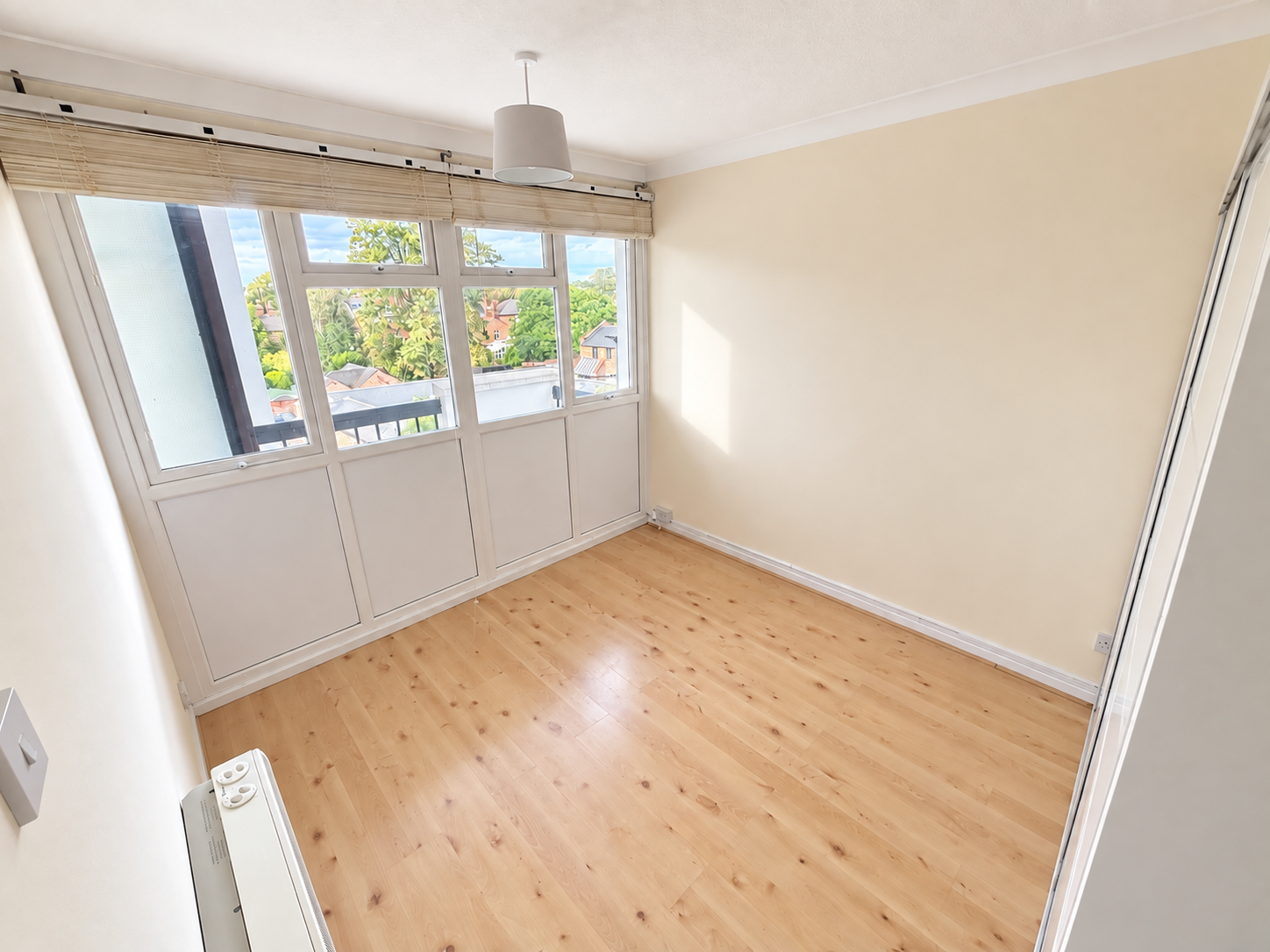 Flat Beauchamp Avenue in Royal Leamington Spa