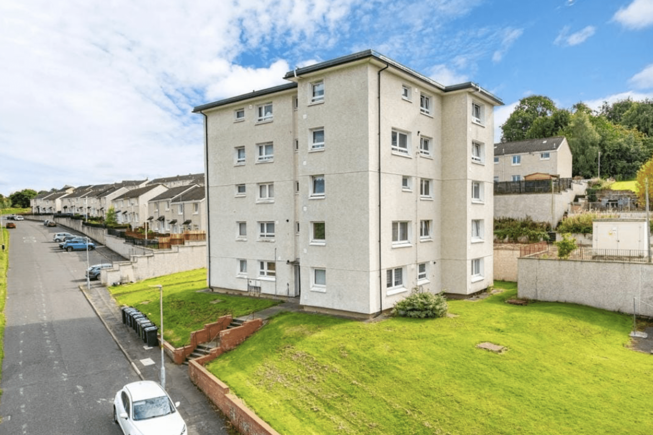 Flat Woodend Road in Rutherglen