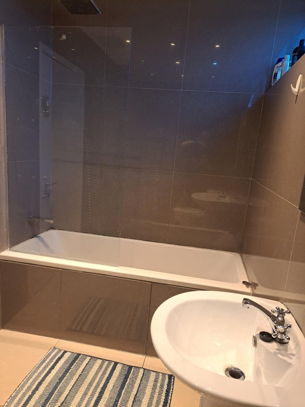 Room Mountbatten Avenue in South Tyneside