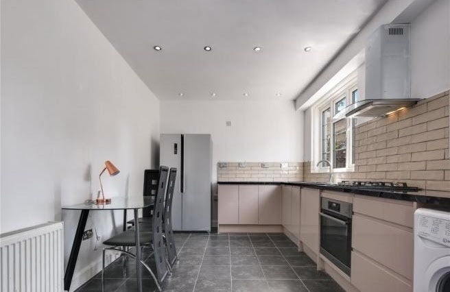 House Maroon Street in Greater London