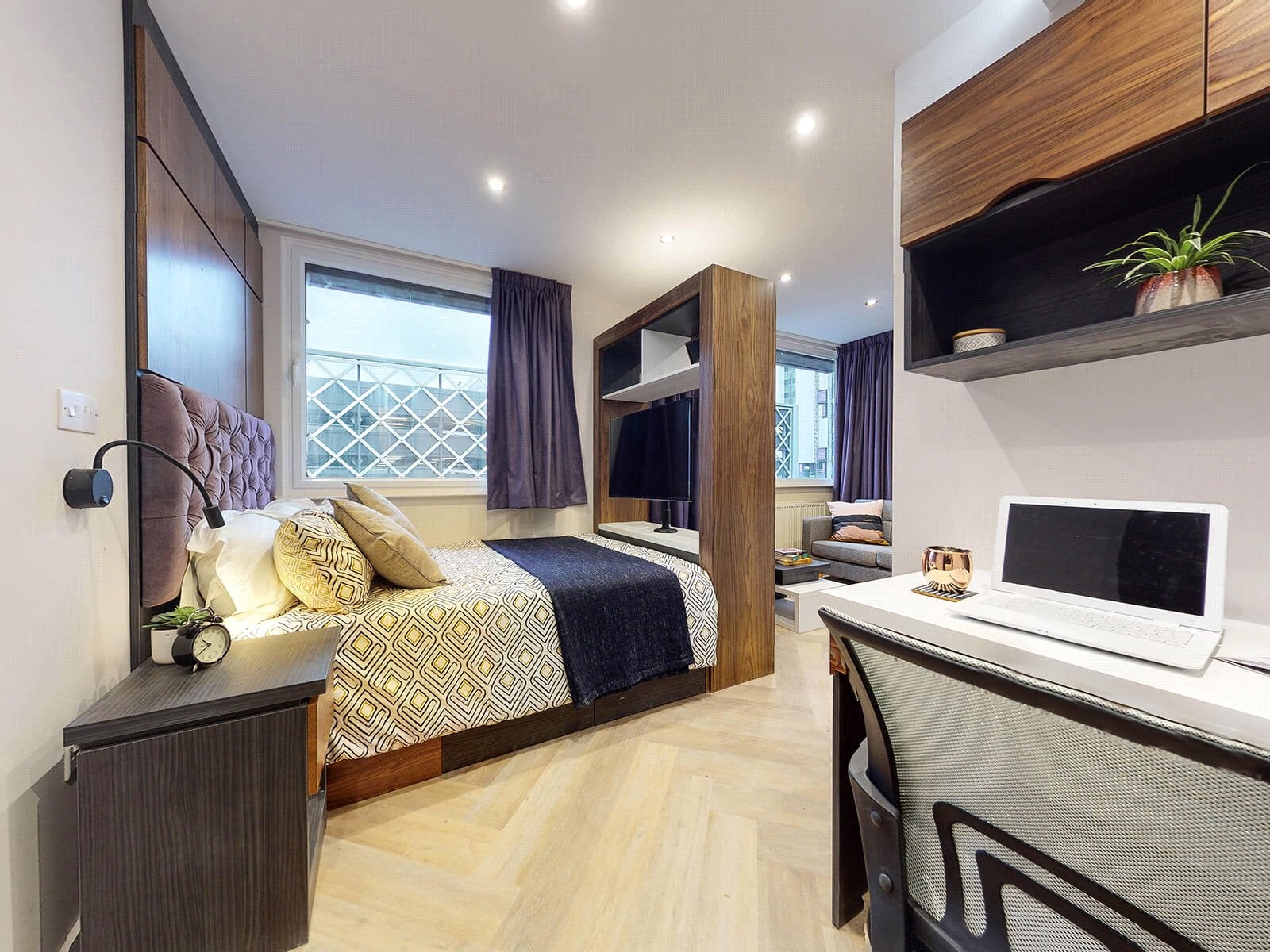 Flat Wade Lane in Leeds