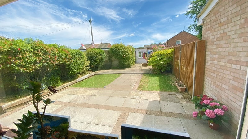 Room Wrington Close in Bristol