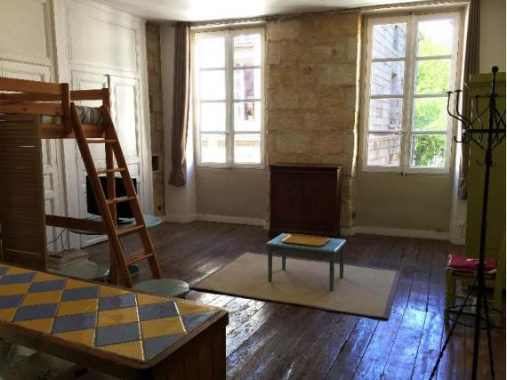 Flat Rue duffour-dubergier in Bordeaux