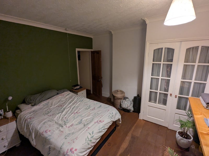 Room Pillingers Road in Bristol
