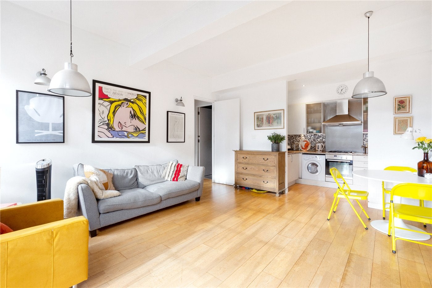Flat Shepperton Road in Greater London