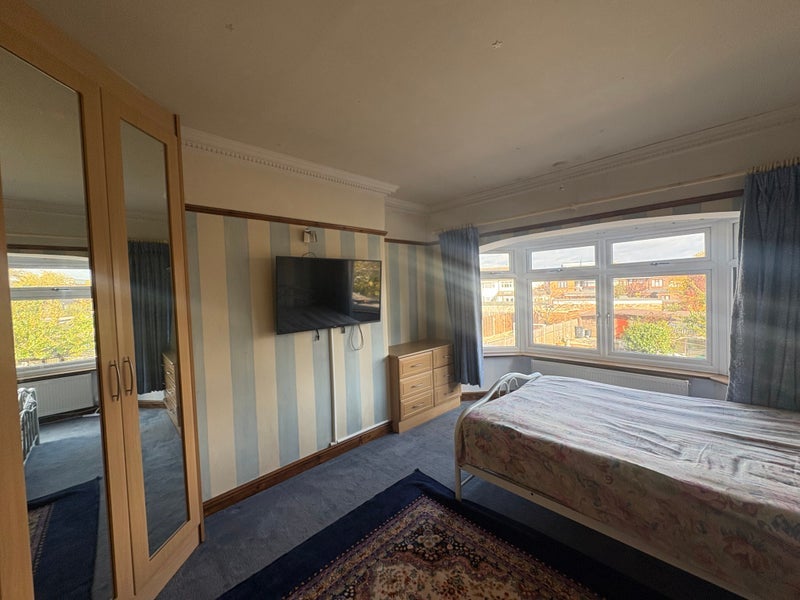 House Sandhurst Drive in Greater London