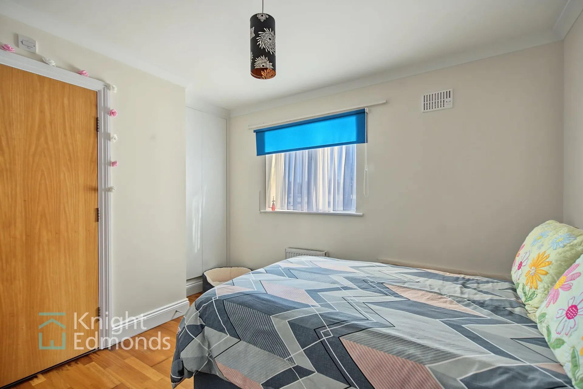 Flat Buckland Hill in Maidstone
