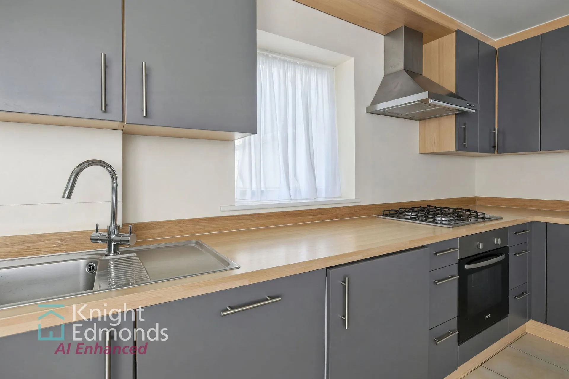 Flat Buckland Hill in Maidstone