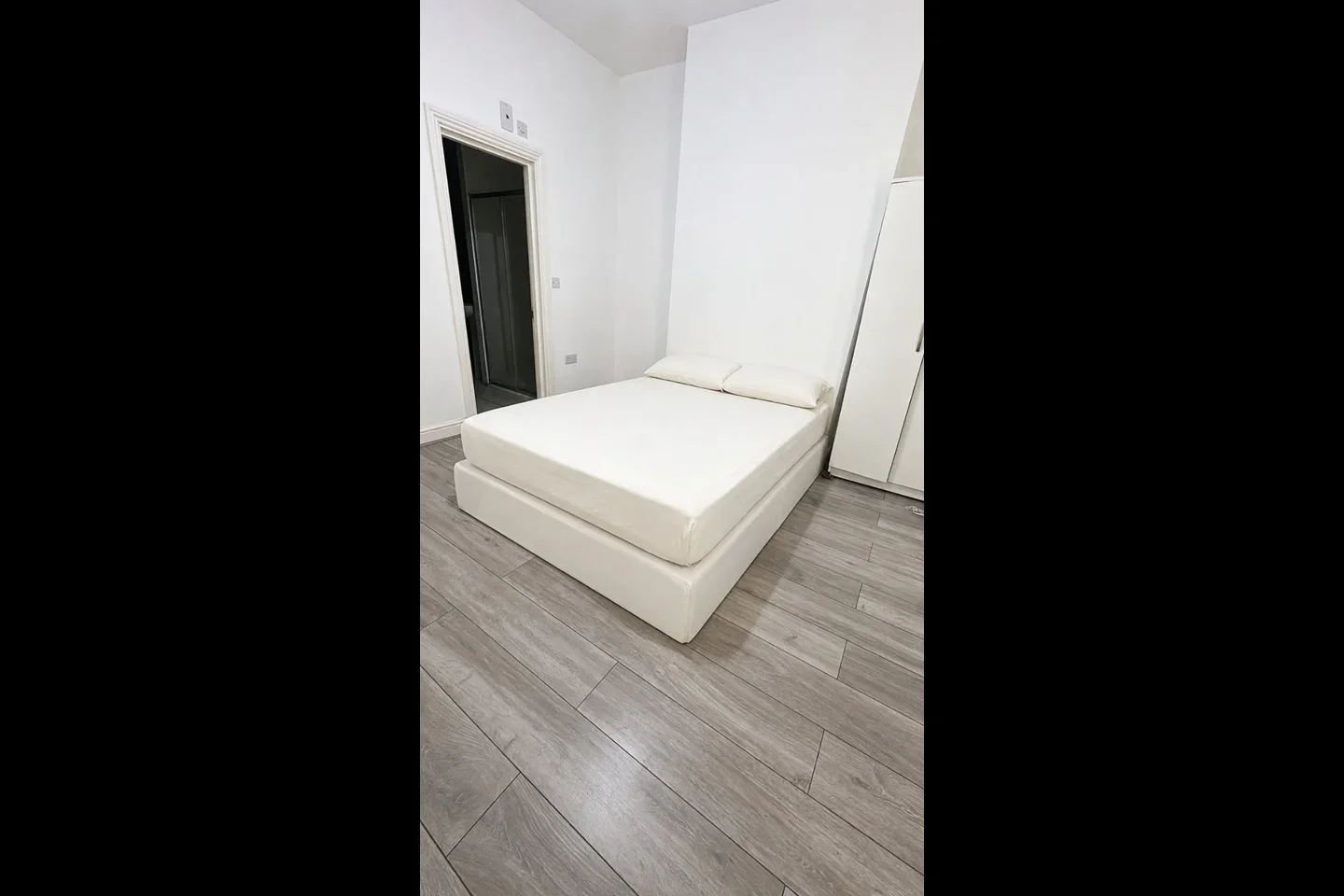 Room Eversleigh Road in Greater London