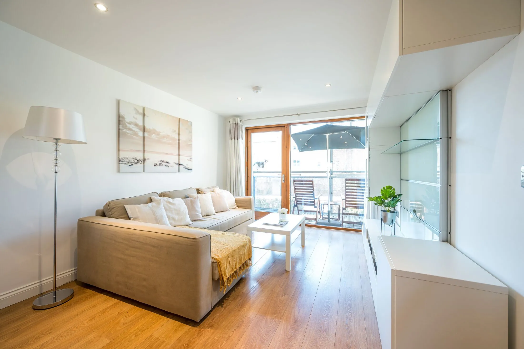 Flat Campbell Road in Greater London