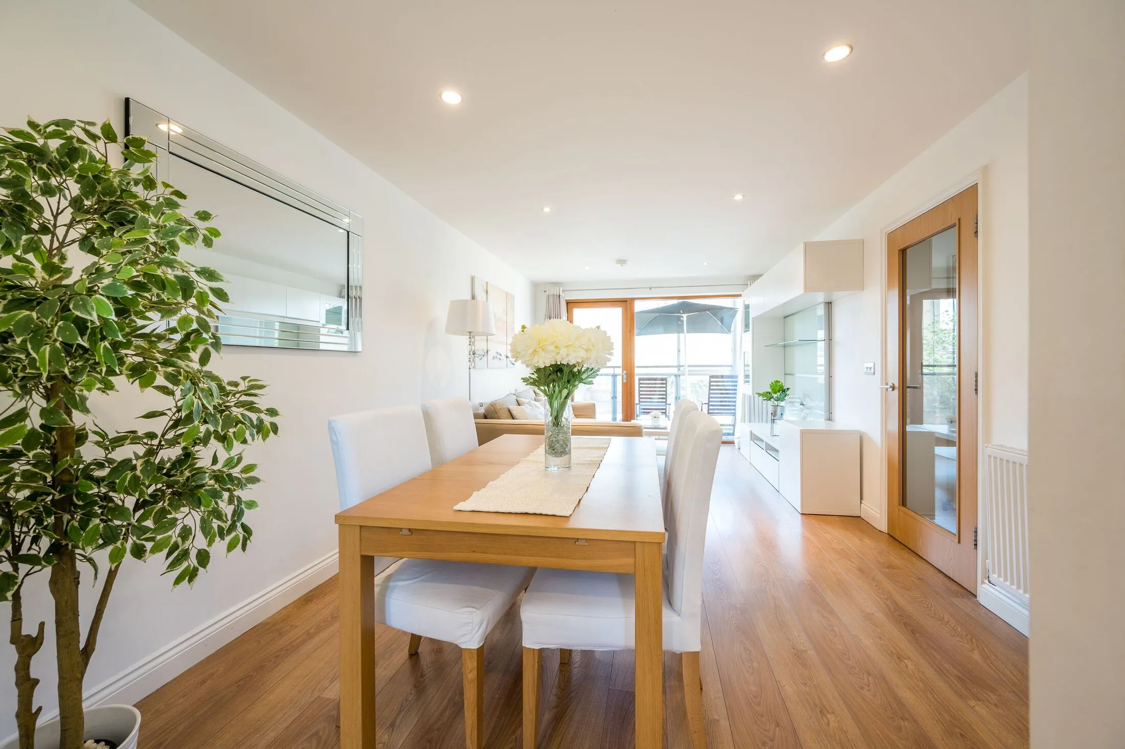 Flat Campbell Road in Greater London