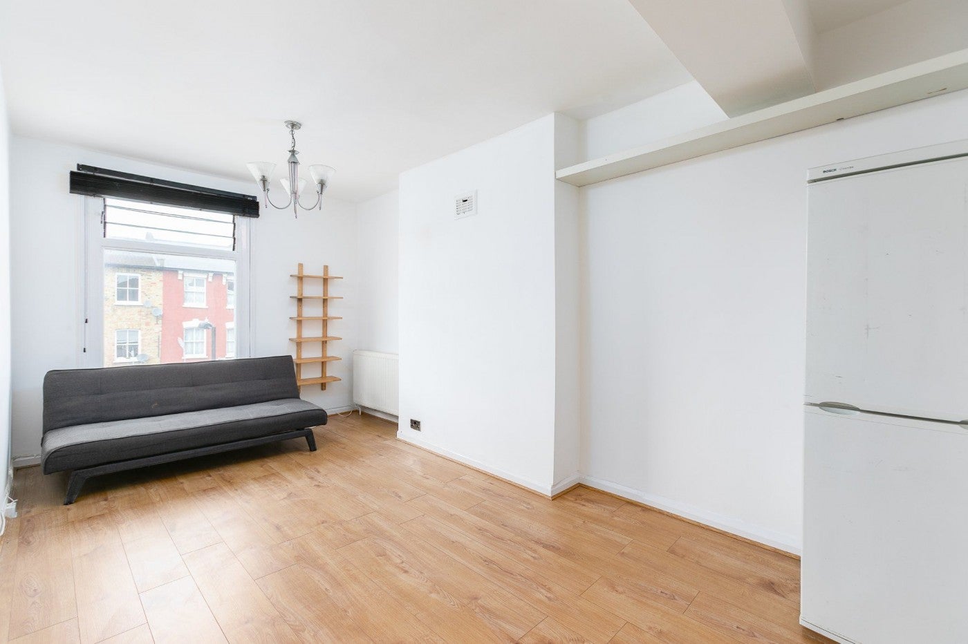 Flat Graham Road in Greater London
