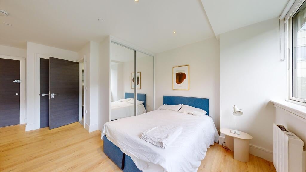 Flat Humphry Repton Lane in Greater London