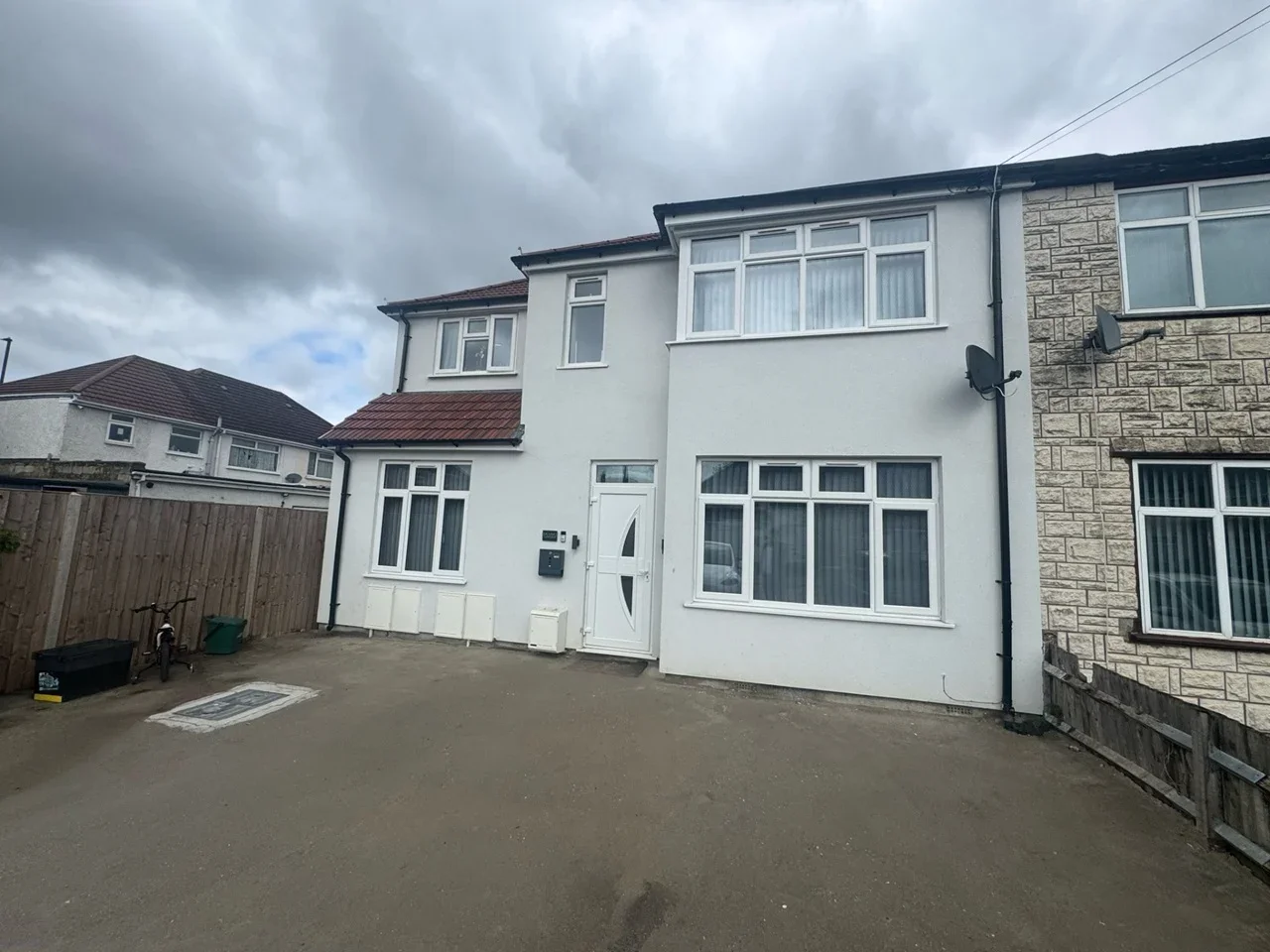 House Maple Grove in Greater London