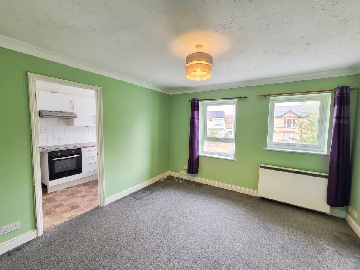 Flat Royce Court in Huntingdonshire
