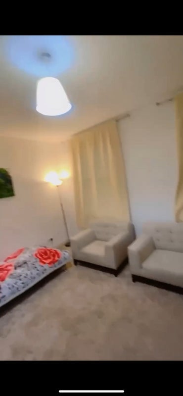 Room York Way in Greater London