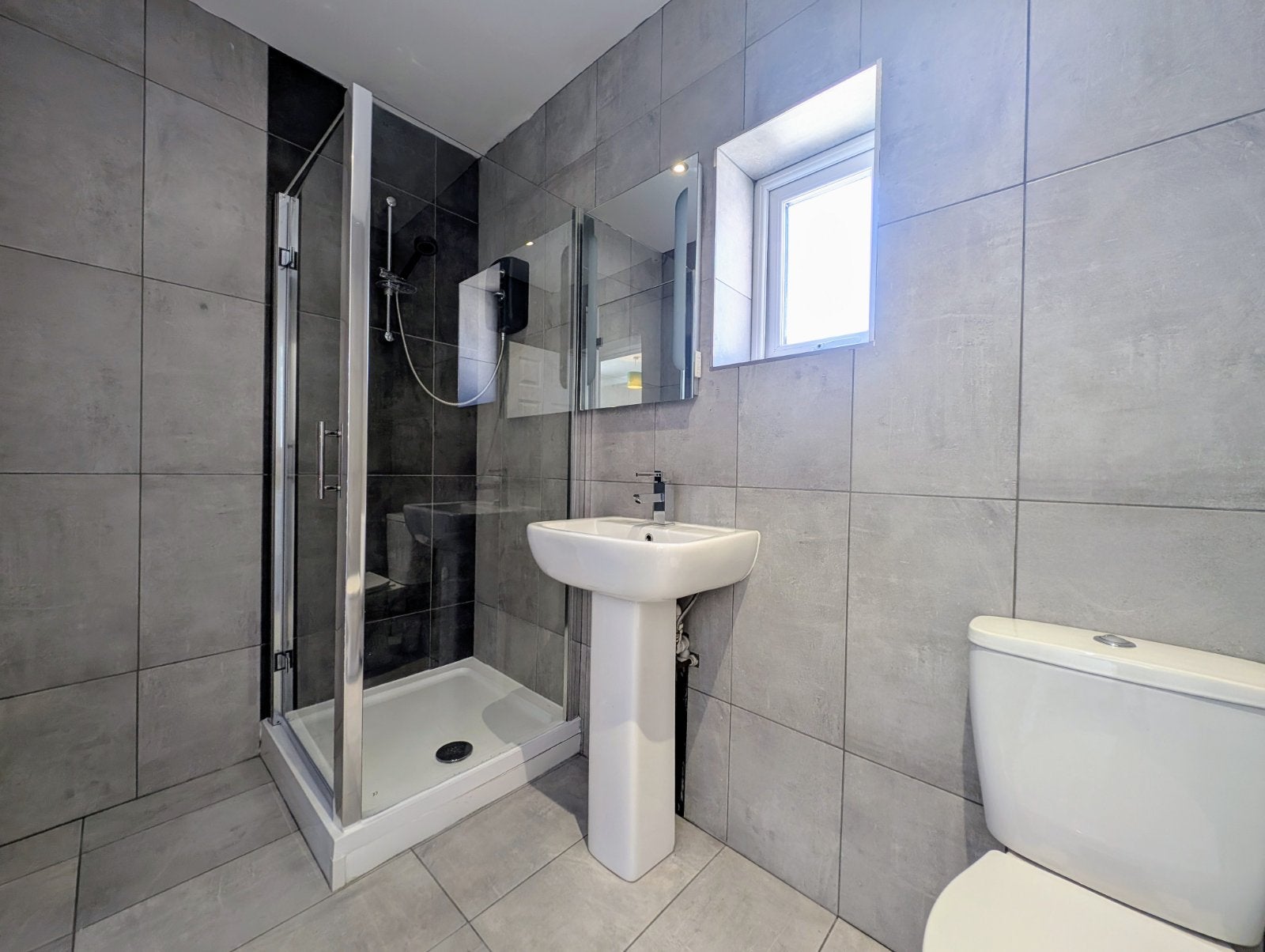 Room Flanshaw Lane in Wakefield