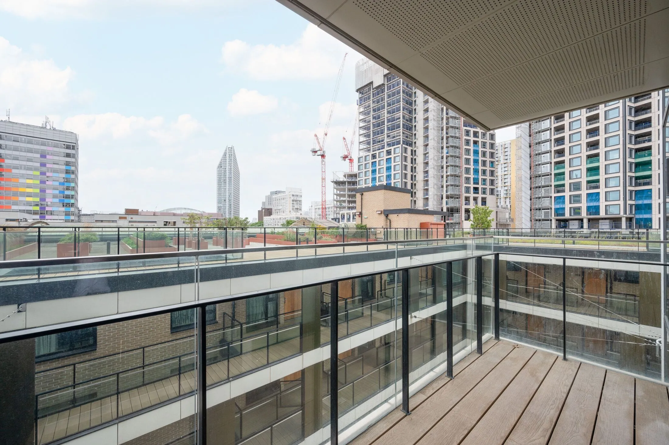 Flat St. Gabriel Walk in Greater London