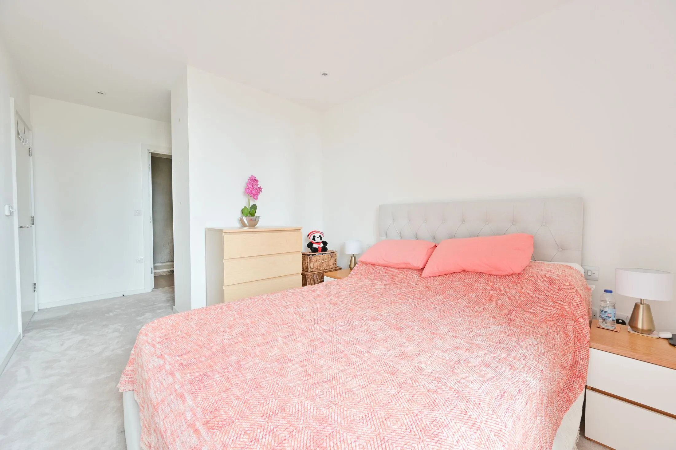 Flat St. Gabriel Walk in Greater London
